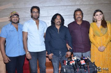 Luckkunnodu Movie Team at Forum Sujana Mall